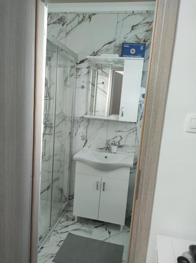 Happy Room Karlovac Exterior foto